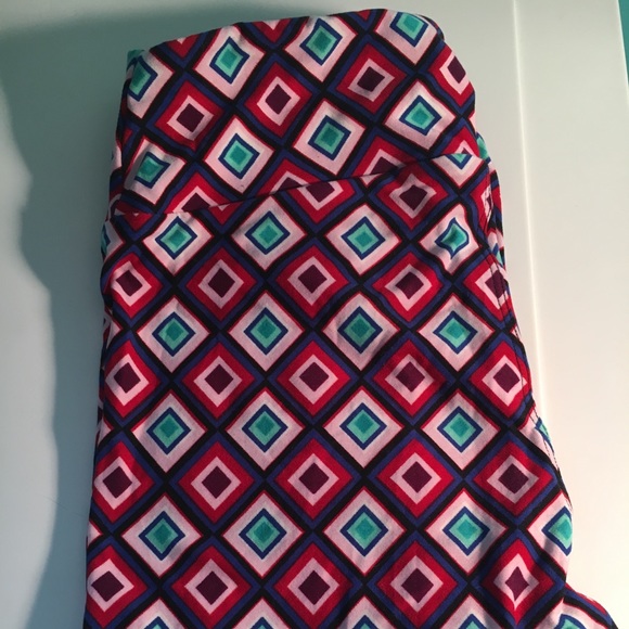 LuLaRoe OS leggings - Picture 2 of 3